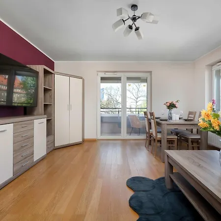 Rodzinny Z Dwiema Sypialniami I Balkonem We Wroclawiu By Renters Βρότσλαβ