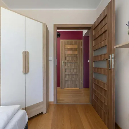 Rodzinny Z Dwiema Sypialniami I Balkonem We Wroclawiu By Renters Βρότσλαβ