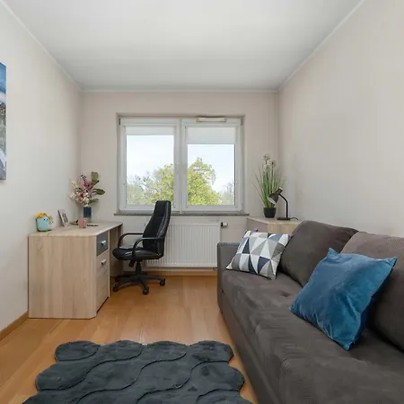 Rodzinny Z Dwiema Sypialniami I Balkonem We Wroclawiu By Renters * Βρότσλαβ