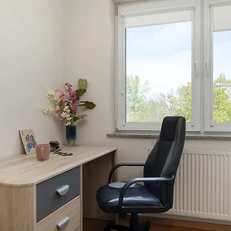 Rodzinny Z Dwiema Sypialniami I Balkonem We Wroclawiu By Renters Apartman *