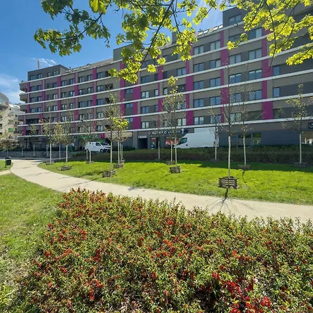 Rodzinny Z Dwiema Sypialniami I Balkonem We Wroclawiu By Renters Apartman *